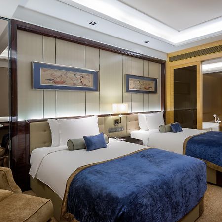 Crowne Plaza Hotel Lanzhou By Ihg Екстериор снимка