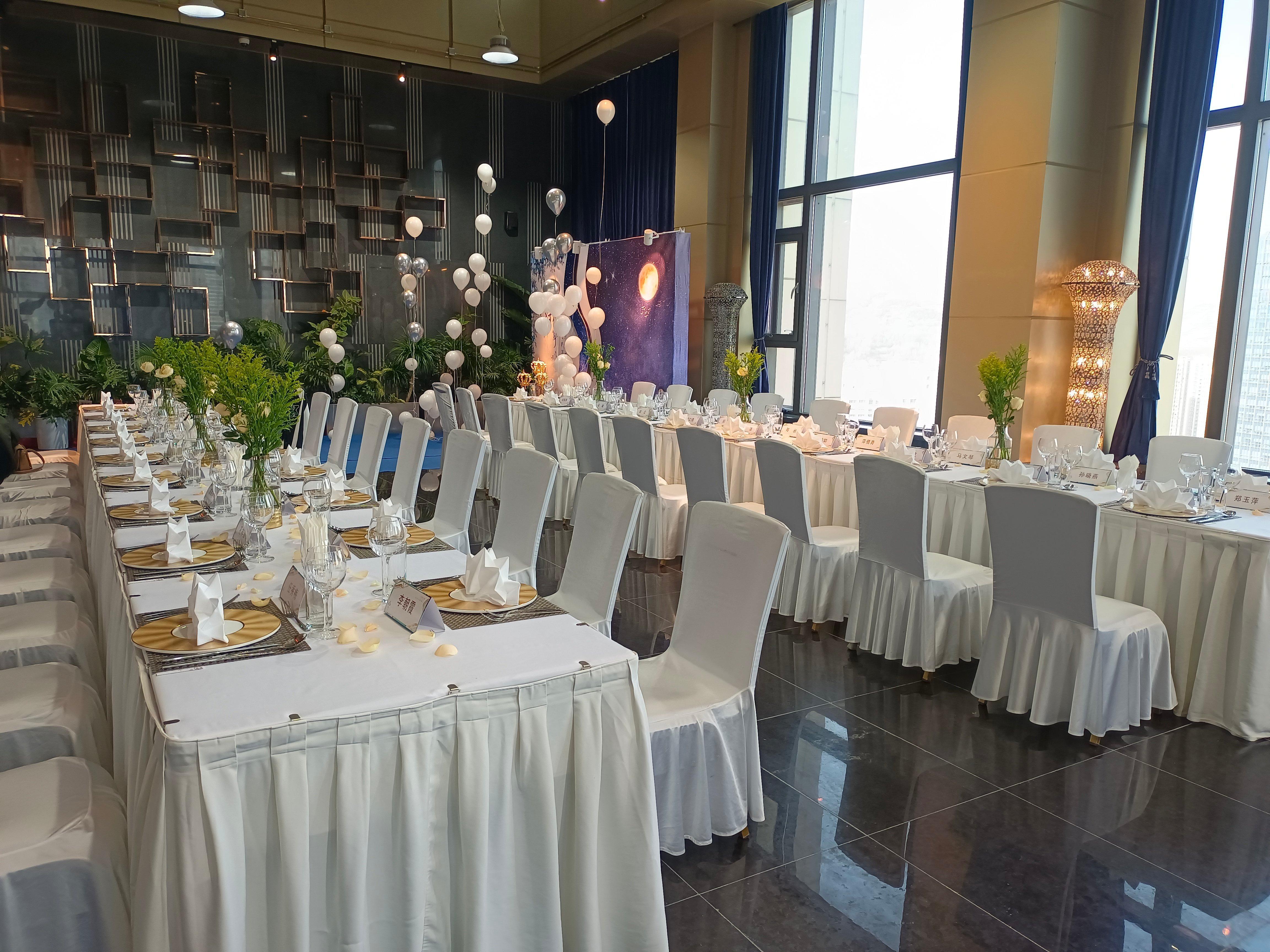 Crowne Plaza Hotel Lanzhou By Ihg Екстериор снимка