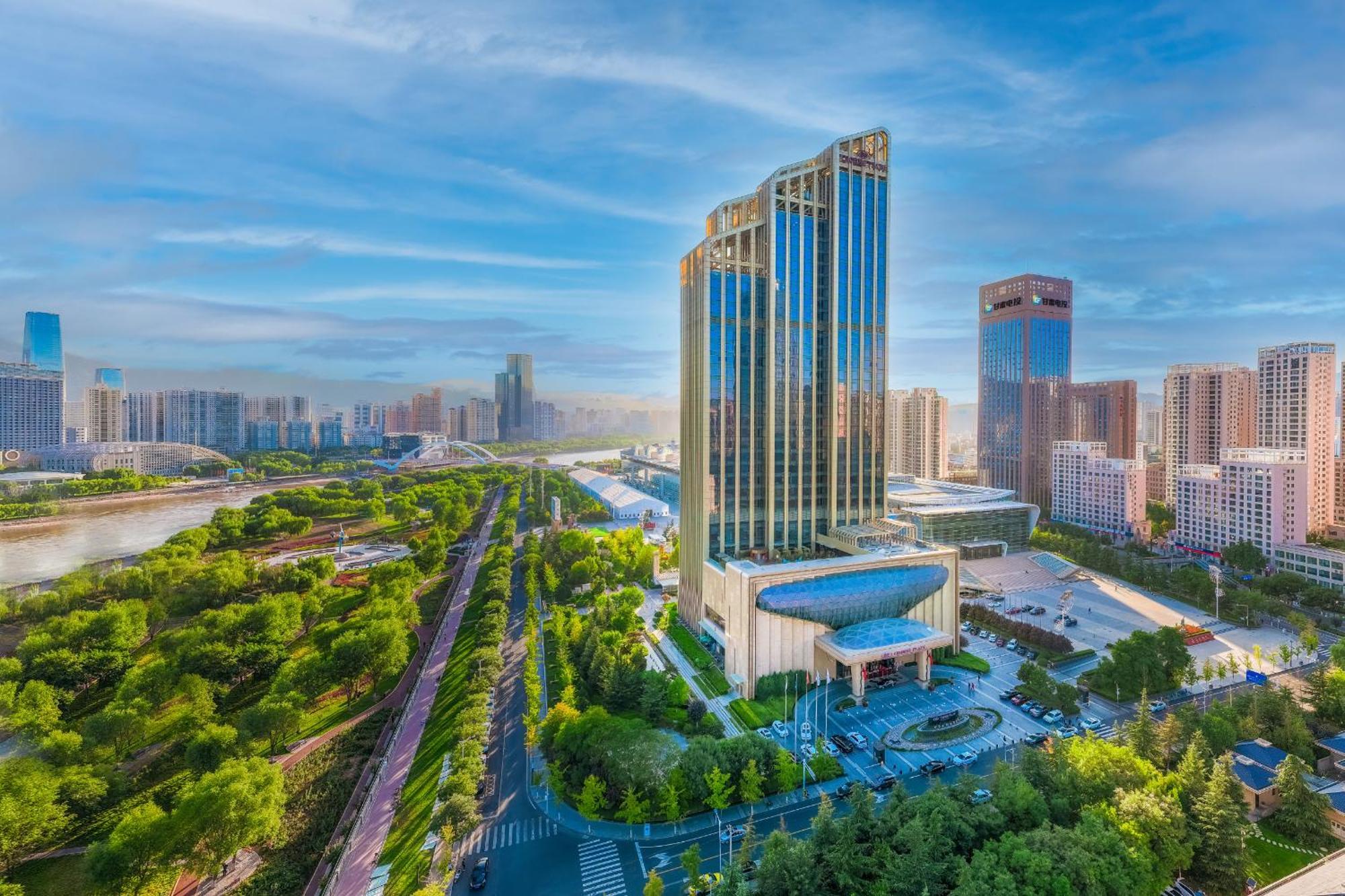 Crowne Plaza Hotel Lanzhou By Ihg Екстериор снимка