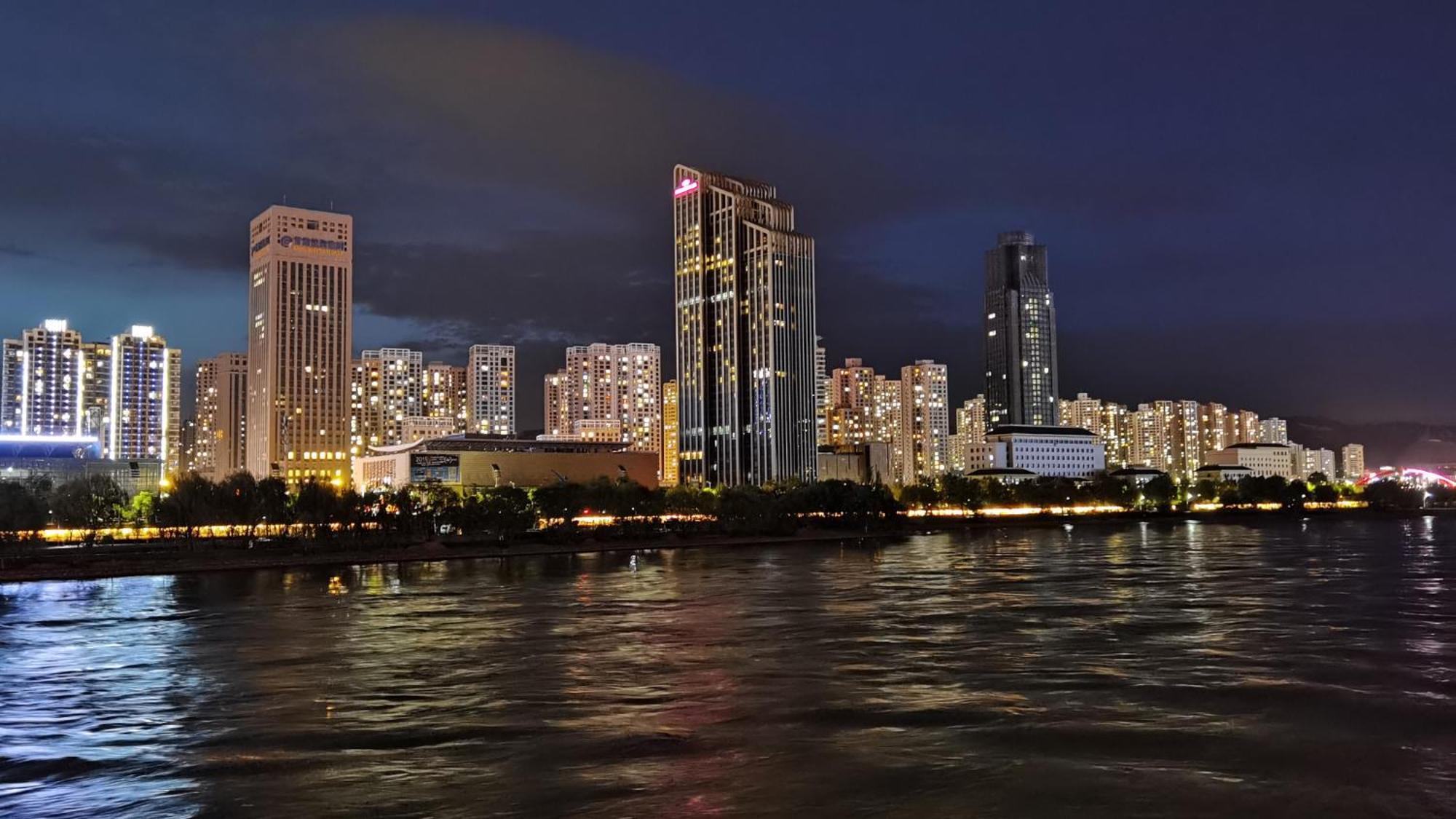 Crowne Plaza Hotel Lanzhou By Ihg Екстериор снимка